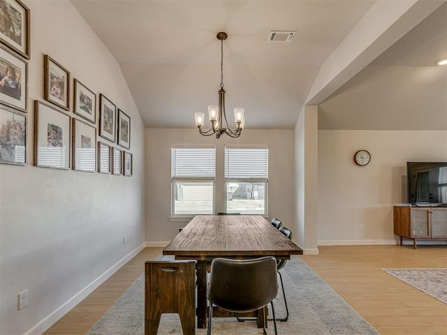 13316 Mesquite Trail, Yukon, OK 73099