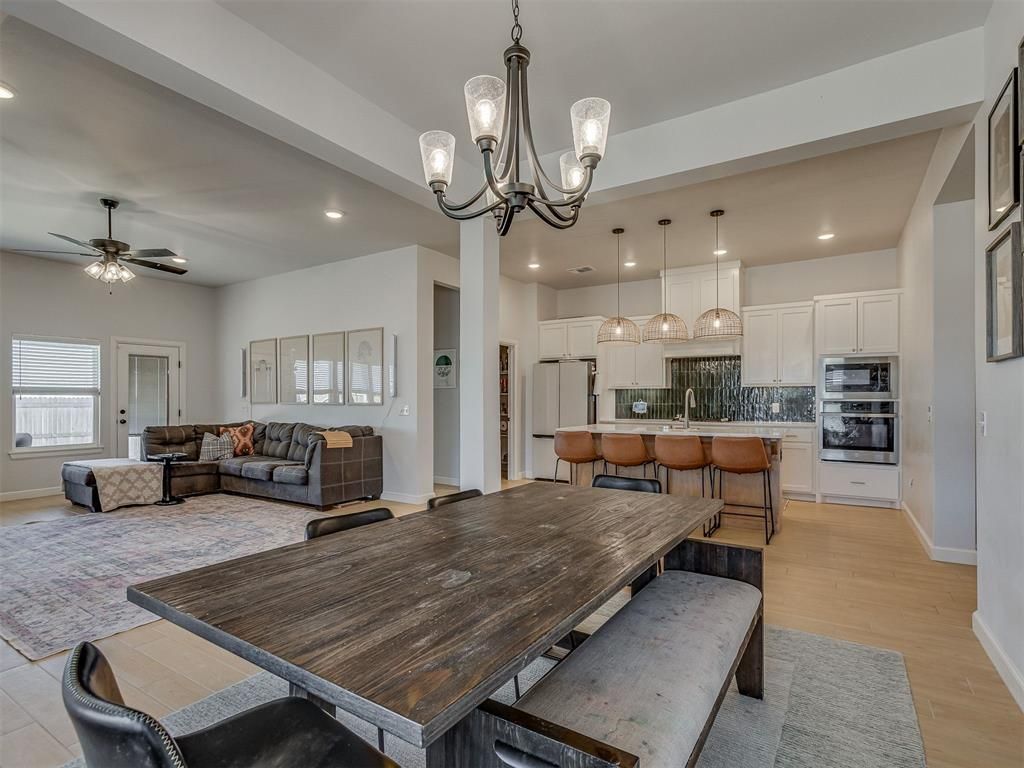 Image 11 of property listing at 13316 Mesquite Trail, Yukon, OK 73099