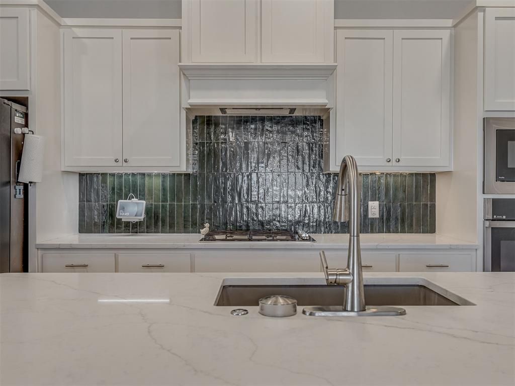Image 15 of property listing at 13316 Mesquite Trail, Yukon, OK 73099