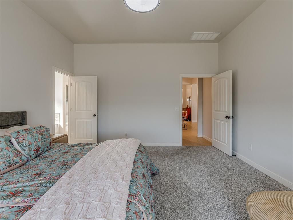 Image 23 of property listing at 13316 Mesquite Trail, Yukon, OK 73099