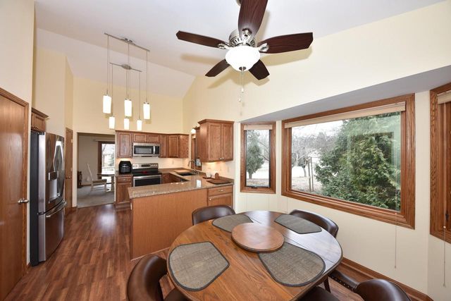 5458 Wild Cherry CIRCLE, Greendale, WI 53129