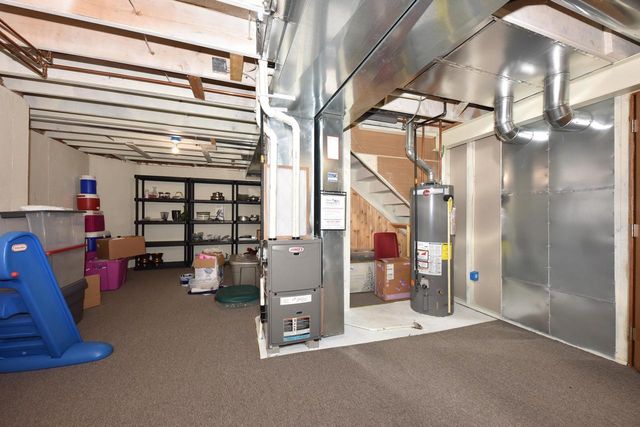 5458 Wild Cherry CIRCLE, Greendale, WI 53129