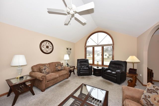 5458 Wild Cherry CIRCLE, Greendale, WI 53129