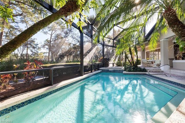 896 Barcarmil WAY, Naples, FL 34110