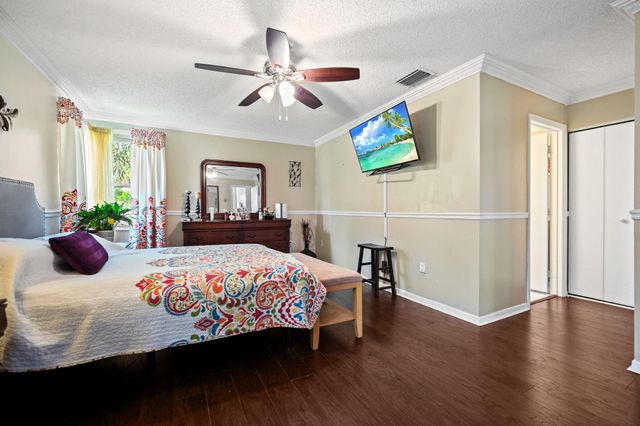 483 NW 87th Terrace, Coral Springs, FL 33071