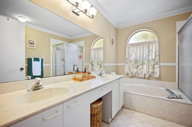 483 NW 87th Terrace, Coral Springs, FL 33071