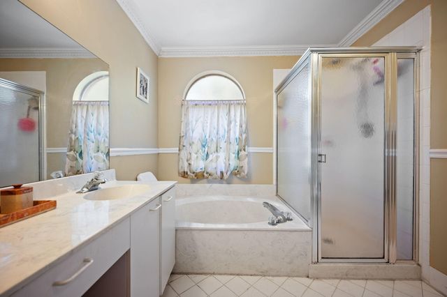 483 NW 87th Terrace, Coral Springs, FL 33071