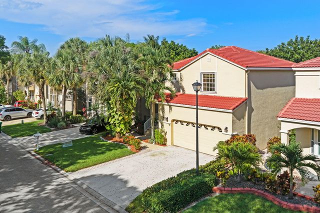 483 NW 87th Terrace, Coral Springs, FL 33071