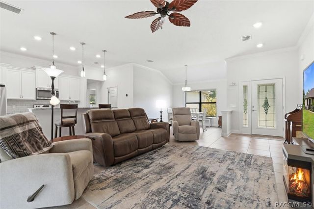 2834 N Canterbury Lake Drive, Hernando, FL 34442
