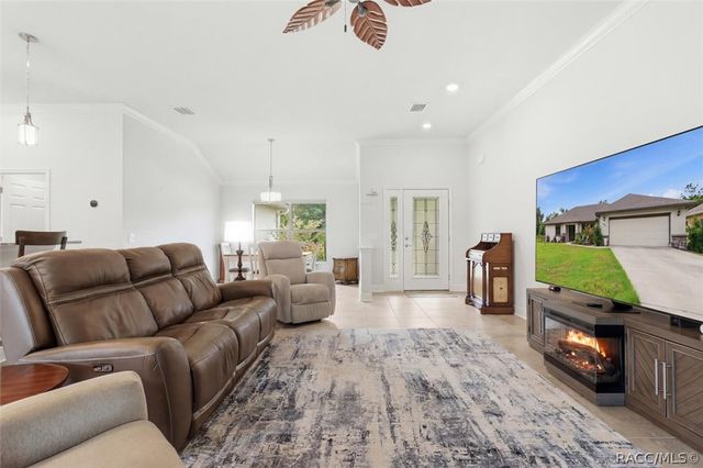 2834 N Canterbury Lake Drive, Hernando, FL 34442