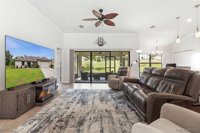 2834 N Canterbury Lake Drive, Hernando, FL 34442