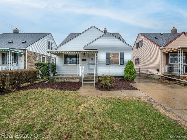 2209 Thomas Street, Lincoln Park, MI 48146