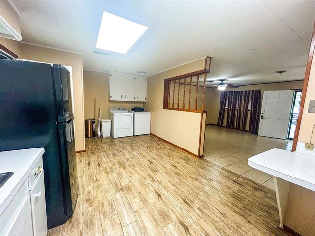 722 E Division Street, Jennings, LA 70546