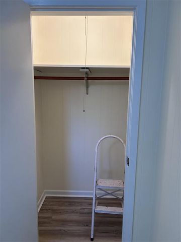 722 E Division Street, Jennings, LA 70546