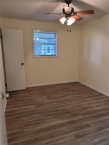 722 E Division Street, Jennings, LA 70546