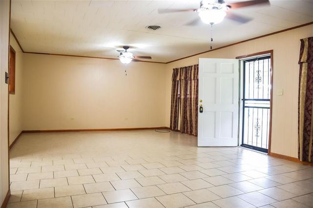 722 E Division Street, Jennings, LA 70546