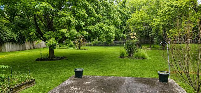 4707 S 81st STREET, Greenfield, WI 53220