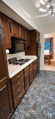 4707 S 81st STREET, Greenfield, WI 53220
