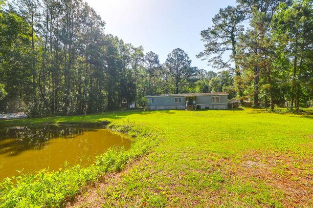 110 Copperhead Court, Round O, SC 29474