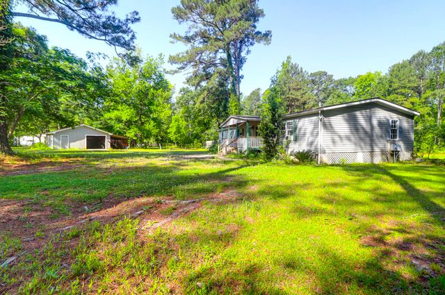 110 Copperhead Court, Round O, SC 29474