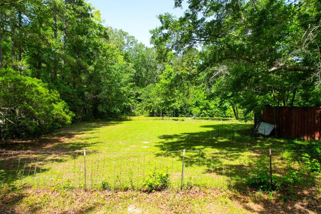 110 Copperhead Court, Round O, SC 29474