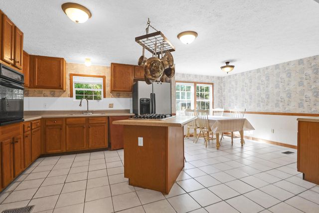 110 Copperhead Court, Round O, SC 29474