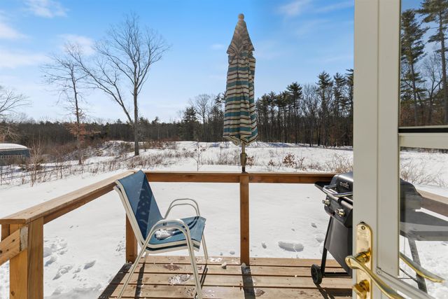 19 Maple Avenue, Newton, NH 03858