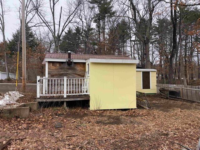 19 Maple Avenue, Newton, NH 03858