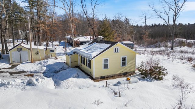 19 Maple Avenue, Newton, NH 03858