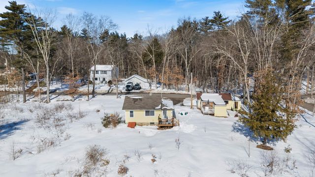 19 Maple Avenue, Newton, NH 03858