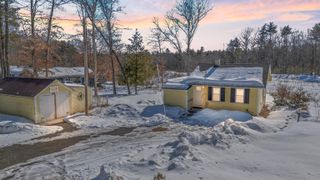 19 Maple Avenue, Newton, NH 03858