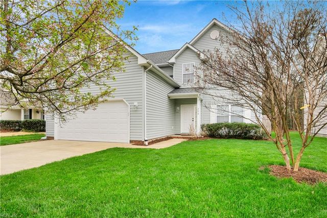 202 Vivian CT, Yorktown, VA 23690