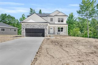 6058 Woodridge Lane, Grand Blanc, MI 48439
