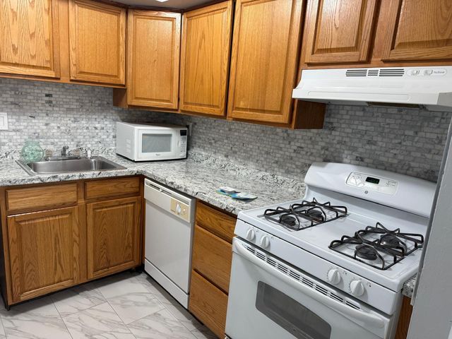 7750 ROCKWELL AVE, Philadelphia, PA 19111