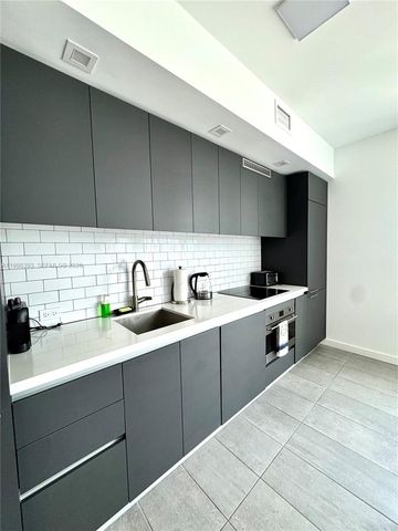 227 NE 2nd St 2306, Miami, FL 33132