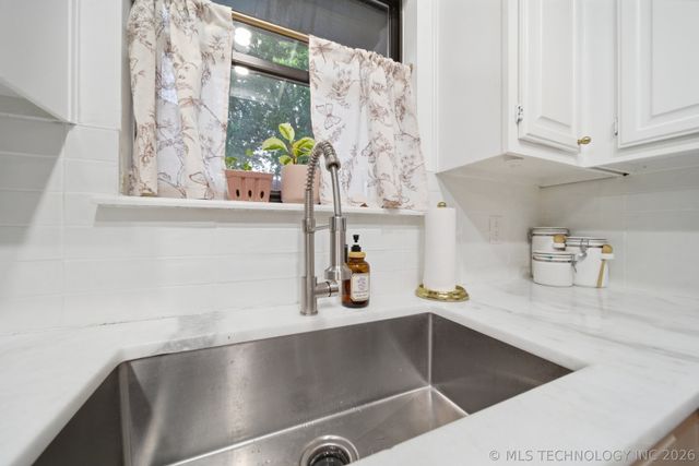 11221 S 107th East Avenue, Bixby, OK 74008