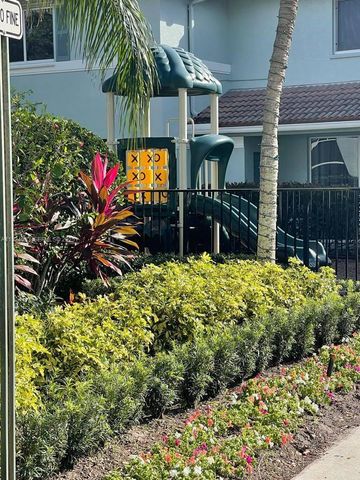 3550 Oleander Ter, Riviera Beach, FL 33404