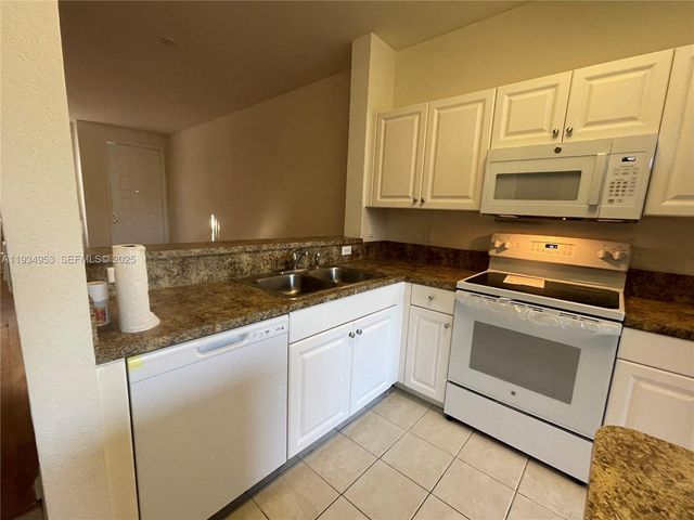 3550 Oleander Ter, Riviera Beach, FL 33404