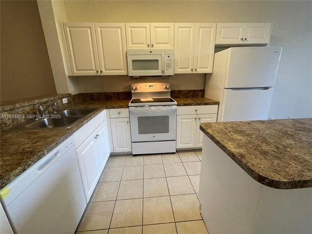 3550 Oleander Ter, Riviera Beach, FL 33404