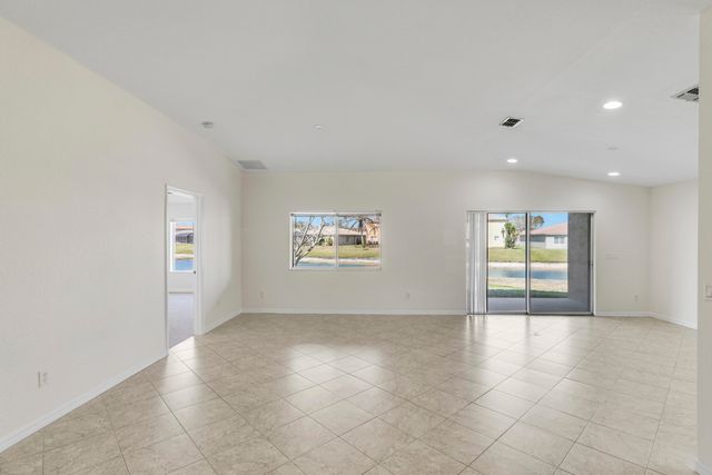 2007 SW Jamesport Dr Drive, Port St. Lucie, Port St Lucie, FL 34953