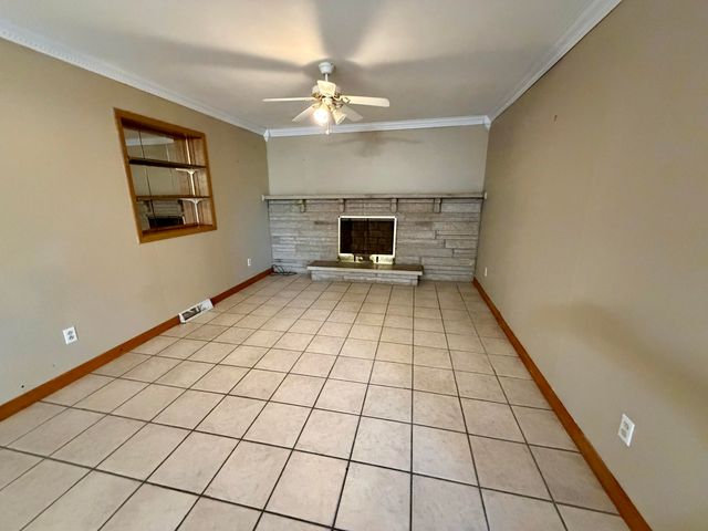 214 Laurel Drive, Berea, KY 40403