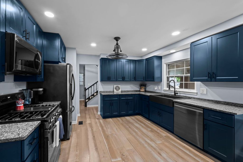 670 Versailles Circle D, Elk Grove Village, IL 60007 — photo 5