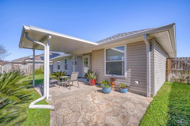 1953 Shadow Lake Dr, Gulf Breeze, FL 32563