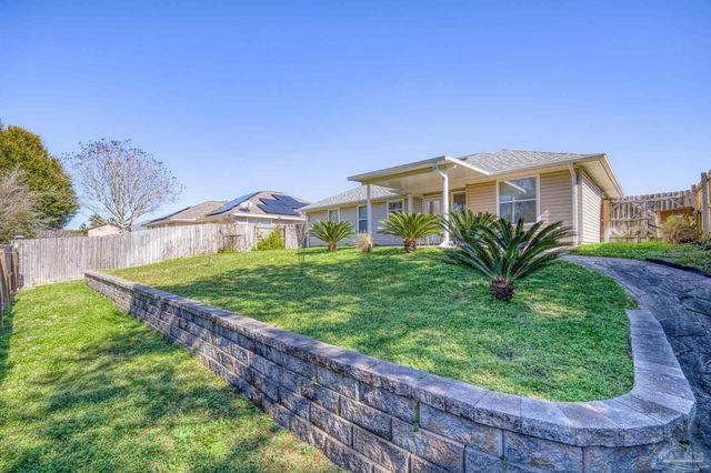 1953 Shadow Lake Dr, Gulf Breeze, FL 32563