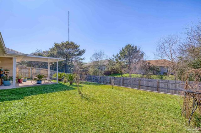 1953 Shadow Lake Dr, Gulf Breeze, FL 32563