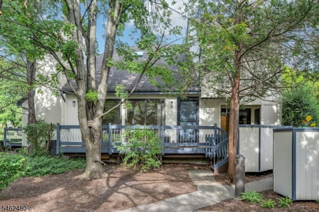 150 Firethorne Trl Ondo, Bernards Twp., NJ 07920 — exterior