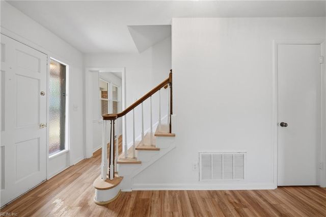 6809 Fordwick DR, Norfolk, VA 23518