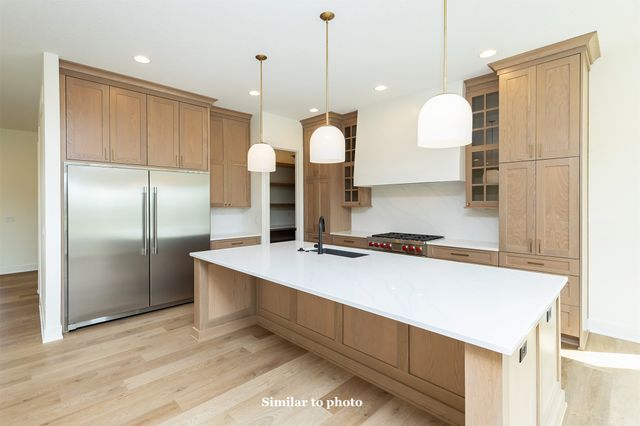 11295 Brookedale Drive, West Des Moines, IA 50263