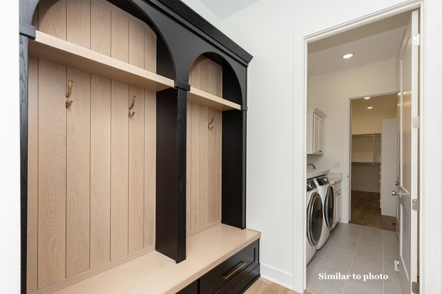 11295 Brookedale Drive, West Des Moines, IA 50263