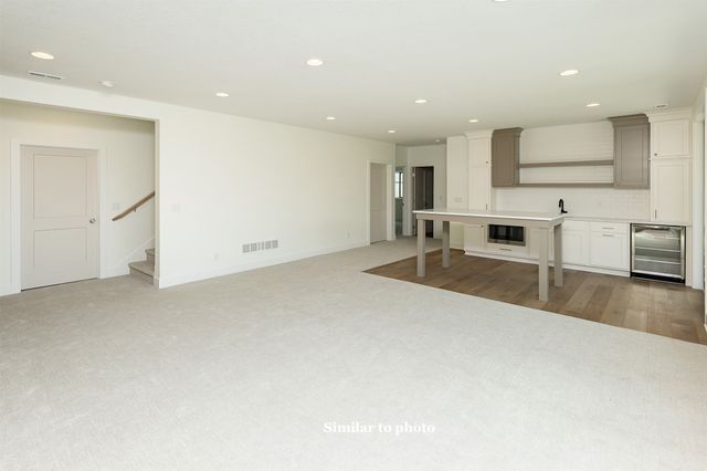 11295 Brookedale Drive, West Des Moines, IA 50263